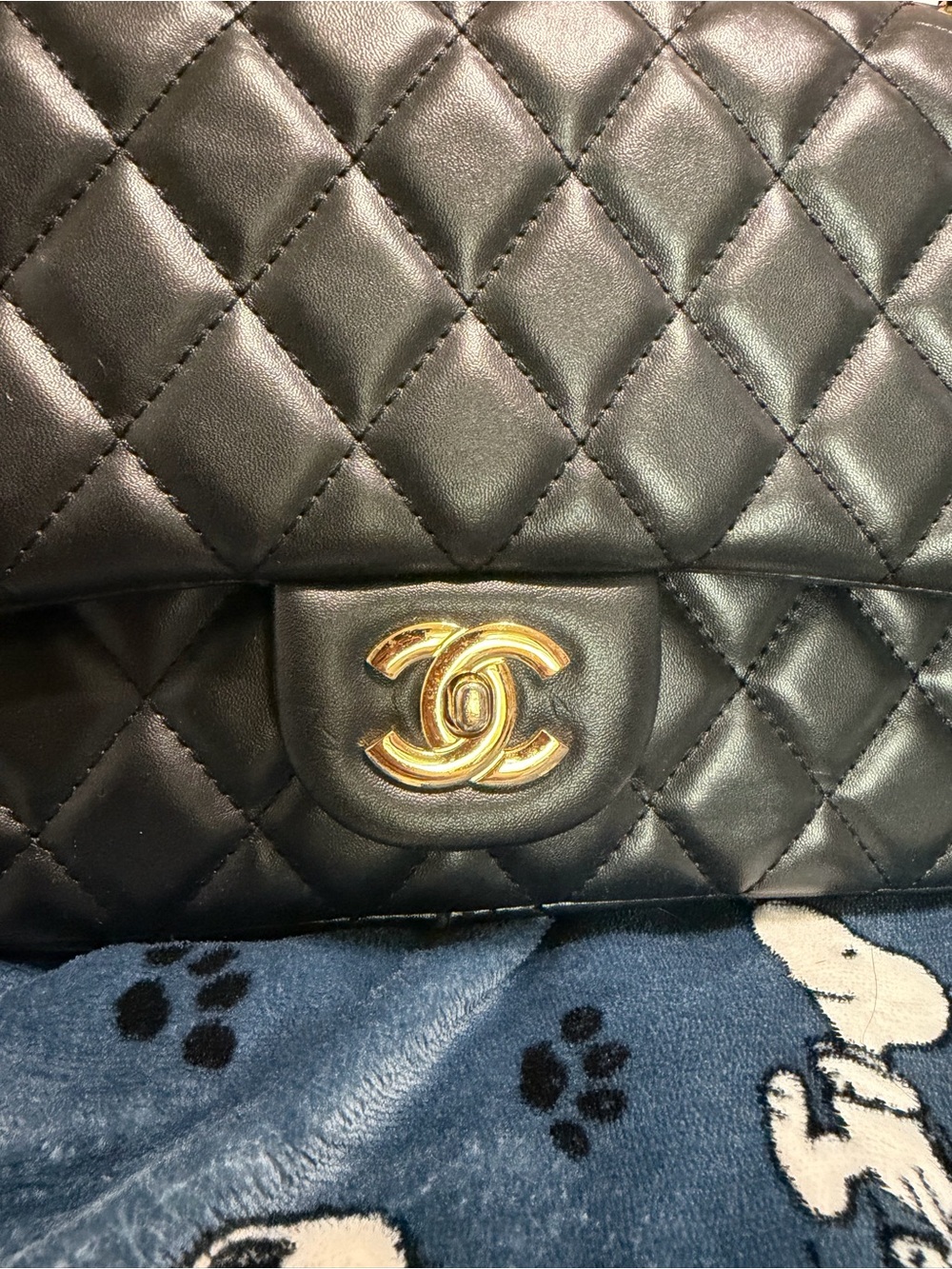 Channel Black and Gold Purse - Picture 2 of 10